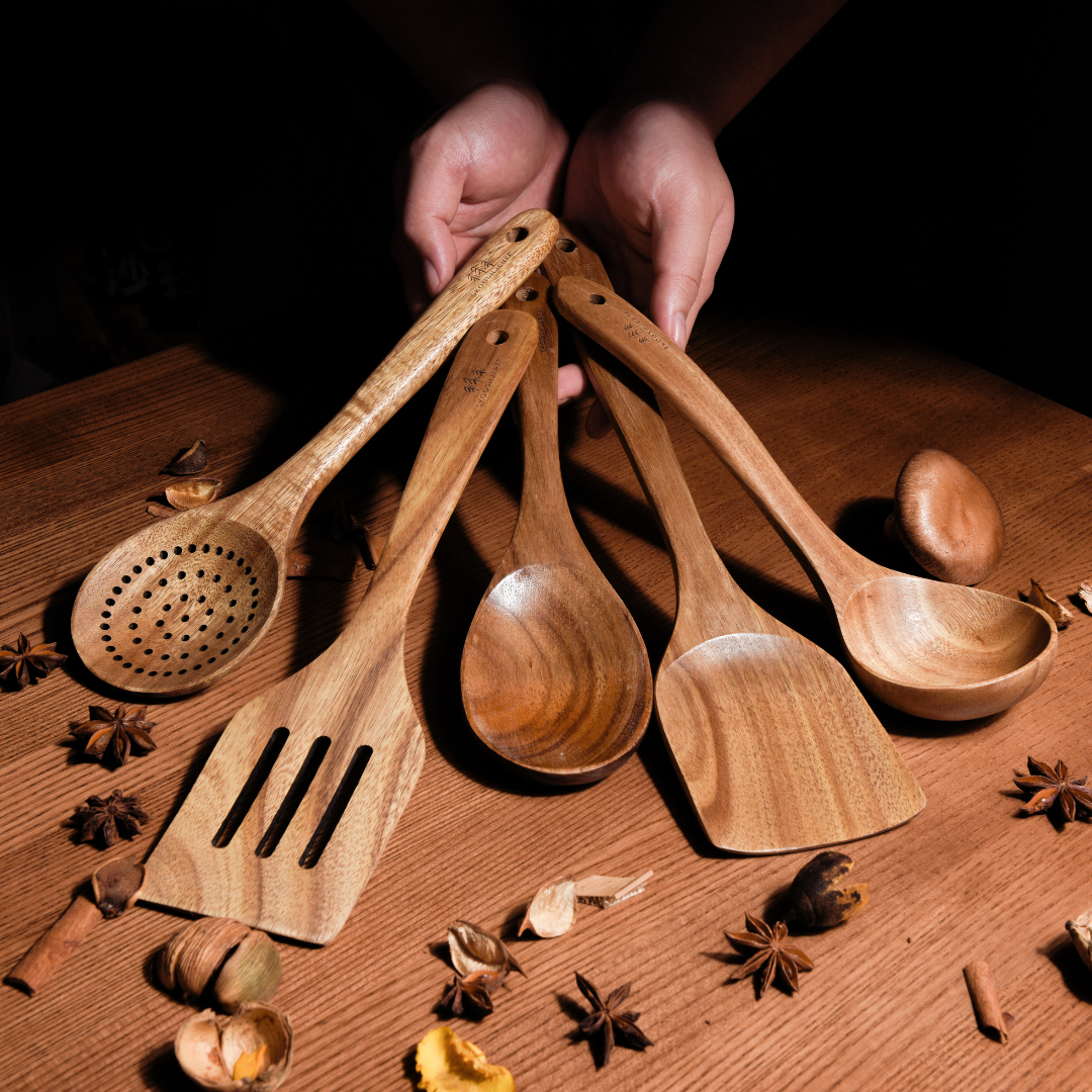 SKOGSHJERTE KITCHEN SET – SCANDINAVIAN CRAFTSMANSHIP