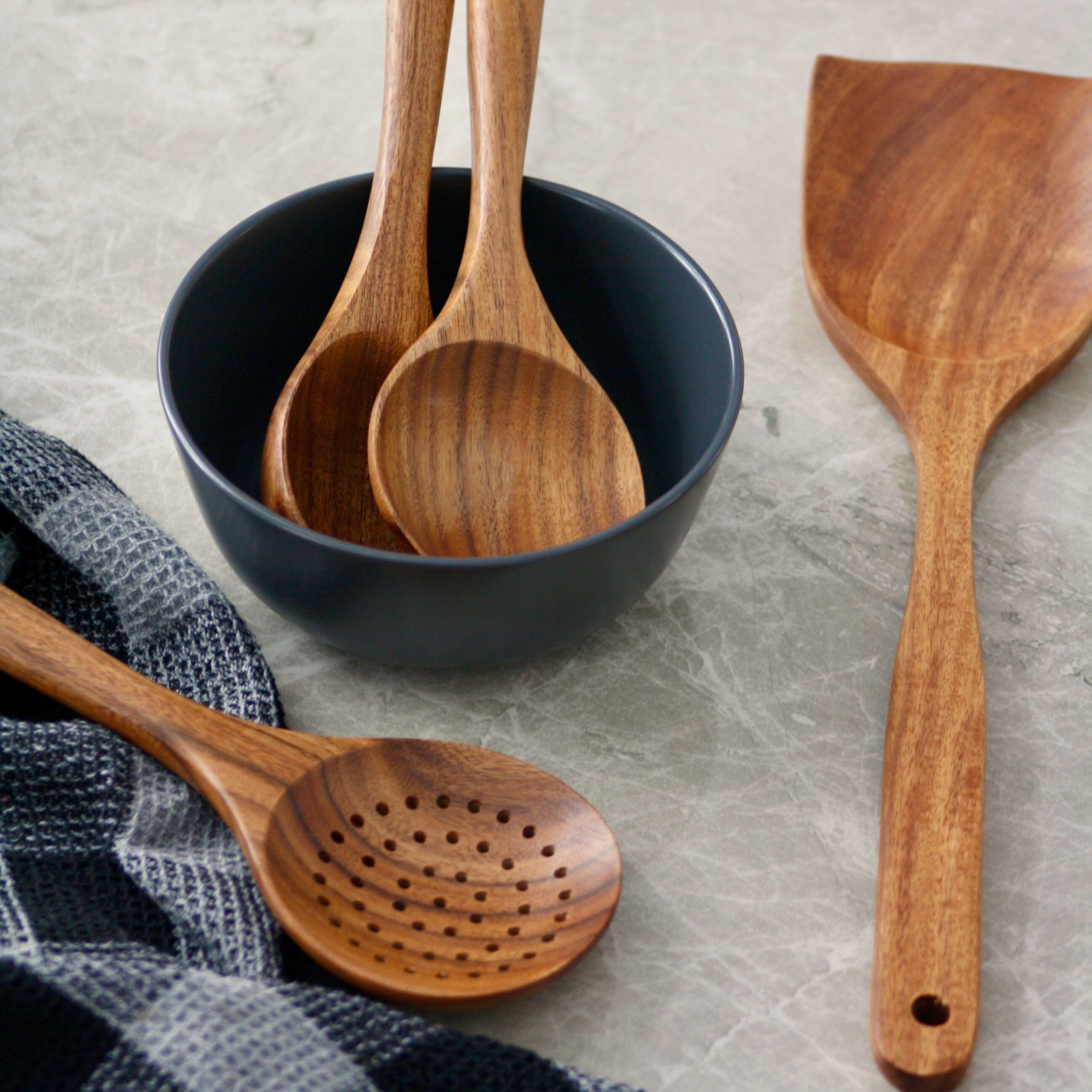 SKOGSHJERTE KITCHEN SET – SCANDINAVIAN CRAFTSMANSHIP